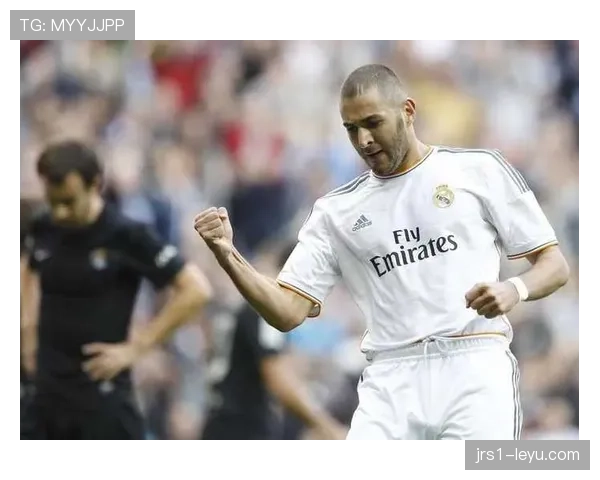 本泽马告别皇马传奇生涯,转战沙特联赛开启新篇章 本泽马告别皇马传奇生涯,转战沙特联赛开启新篇章