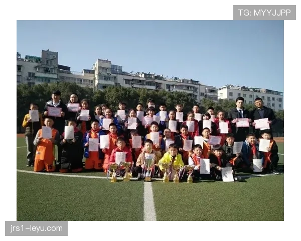 森林队新赛季启航,年轻新星闪耀赛场引关注 森林队新赛季启航,年轻新星闪耀赛场引关注