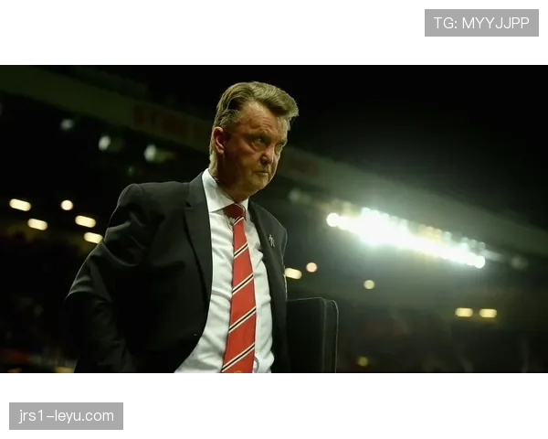 范加尔执教技战术深度解析:球队竞争力显著提升引关注 范加尔执教技战术深度解析:球队竞争力显著提升引关注